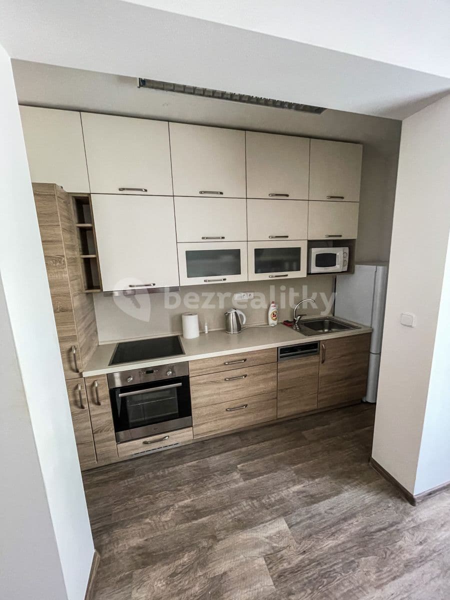Prenájom bytu 2-izbový 44 m², Dr. Bartůňka, Chrudim, Pardubický kraj Prenájom bytu 2-izbový 44 m², Dr. Bartůňka, Chrudim, Pardubický kraj