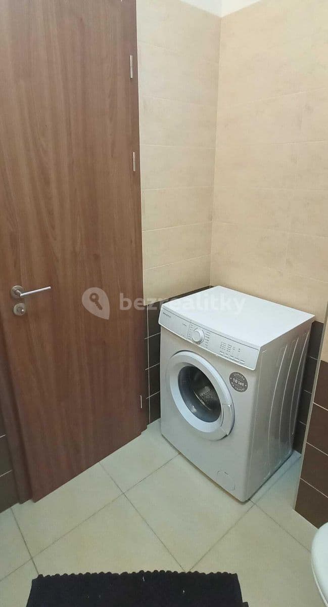 Prenájom bytu 2-izbový 44 m², Dr. Bartůňka, Chrudim, Pardubický kraj Prenájom bytu 2-izbový 44 m², Dr. Bartůňka, Chrudim, Pardubický kraj