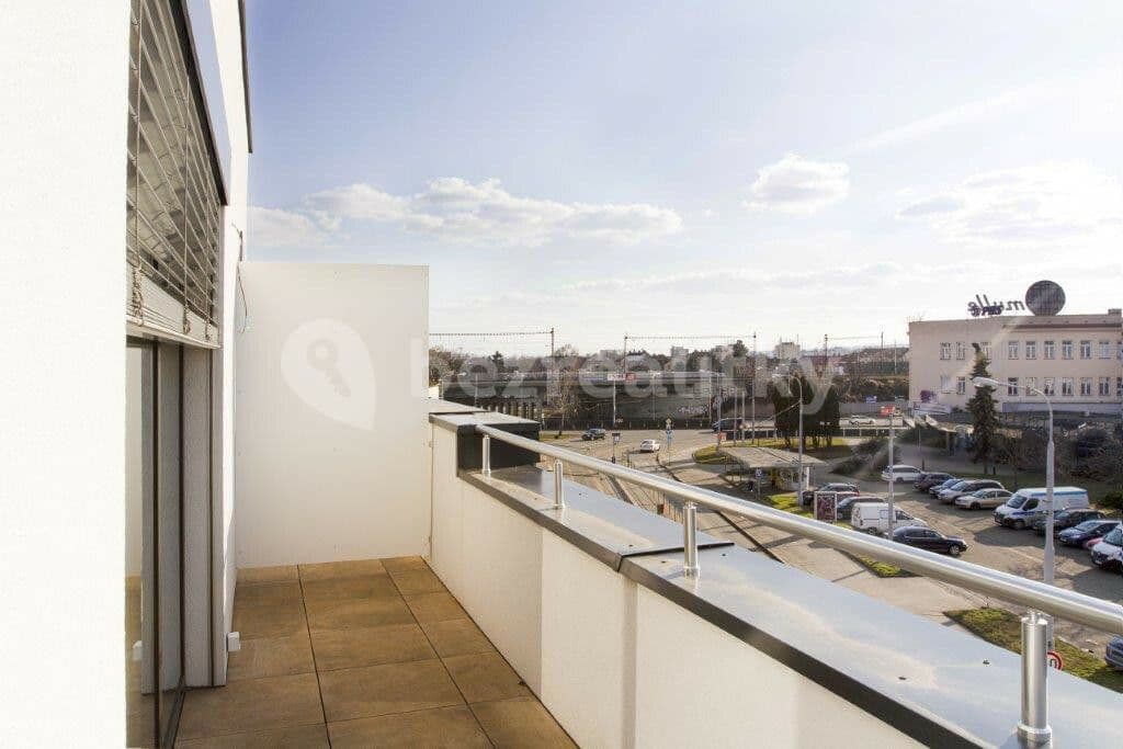 Prenájom bytu 1-izbový 35 m², Jeronýmova, Brno, Jihomoravský kraj Prenájom bytu 1-izbový 35 m², Jeronýmova, Brno, Jihomoravský kraj