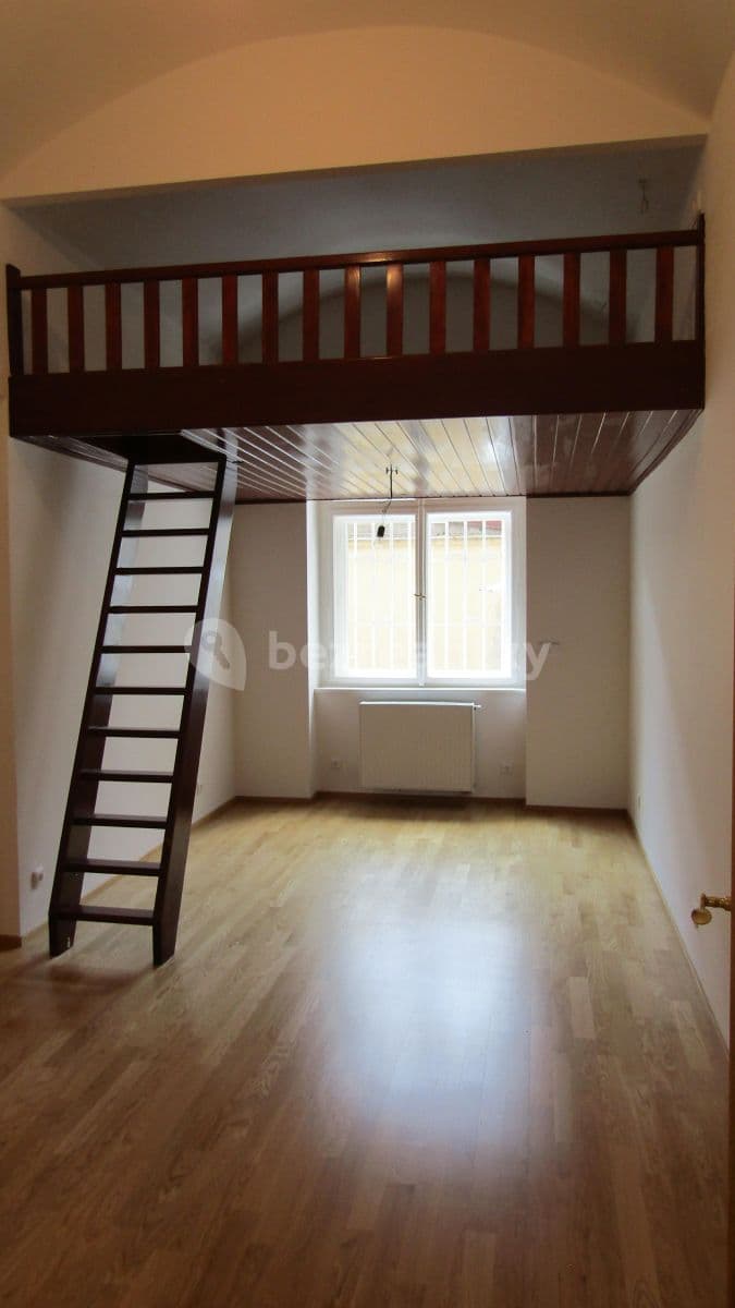 Prenájom bytu 1-izbový 45 m², Vinohradská, Praha, Praha Prenájom bytu 1-izbový 45 m², Vinohradská, Praha, Praha