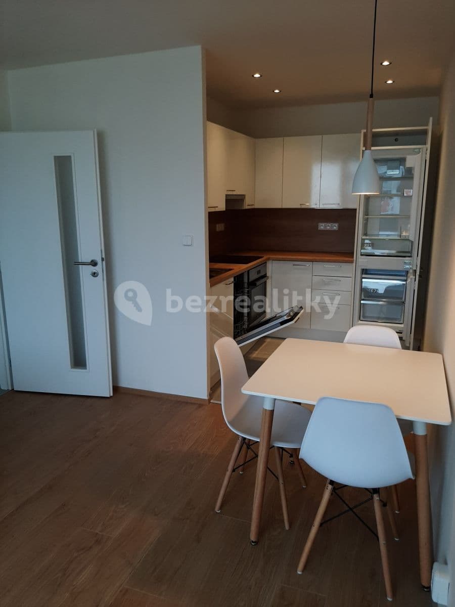 Prenájom bytu 2-izbový 43 m², Sezemínská, Praha, Praha Prenájom bytu 2-izbový 43 m², Sezemínská, Praha, Praha