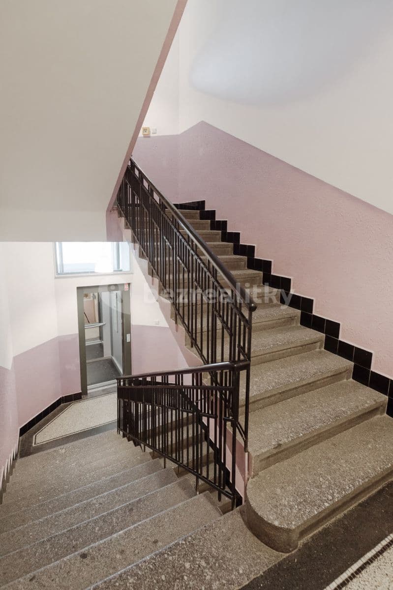 Prenájom bytu 2-izbový 44 m², Na Dolinách, Praha, Praha Prenájom bytu 2-izbový 44 m², Na Dolinách, Praha, Praha