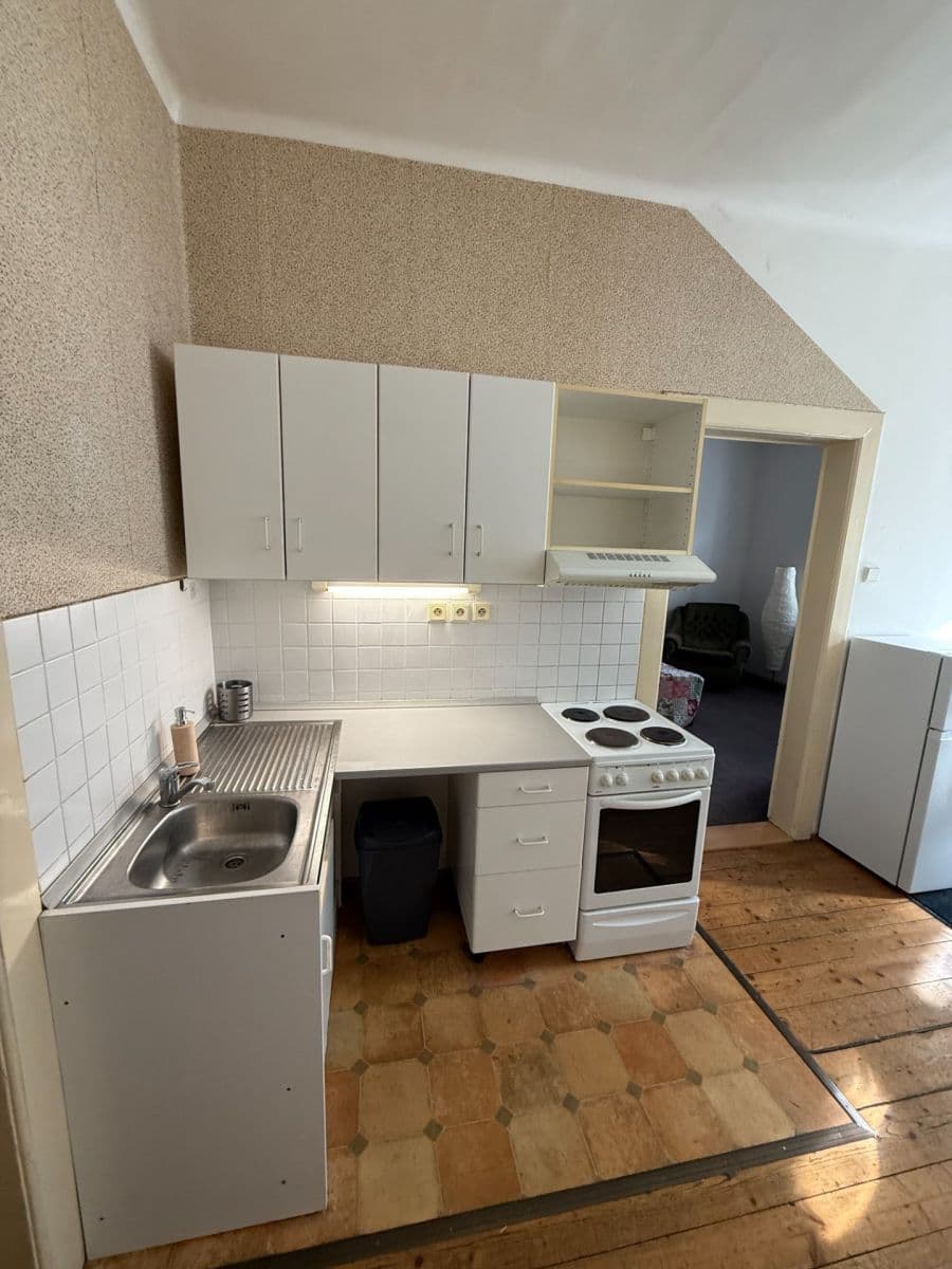 Prenájom bytu 2-izbový 44 m², Na Dolinách, Praha, Praha Prenájom bytu 2-izbový 44 m², Na Dolinách, Praha, Praha