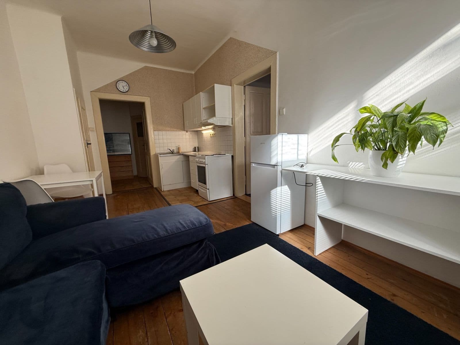 Prenájom bytu 2-izbový 44 m², Na Dolinách, Praha, Praha Prenájom bytu 2-izbový 44 m², Na Dolinách, Praha, Praha