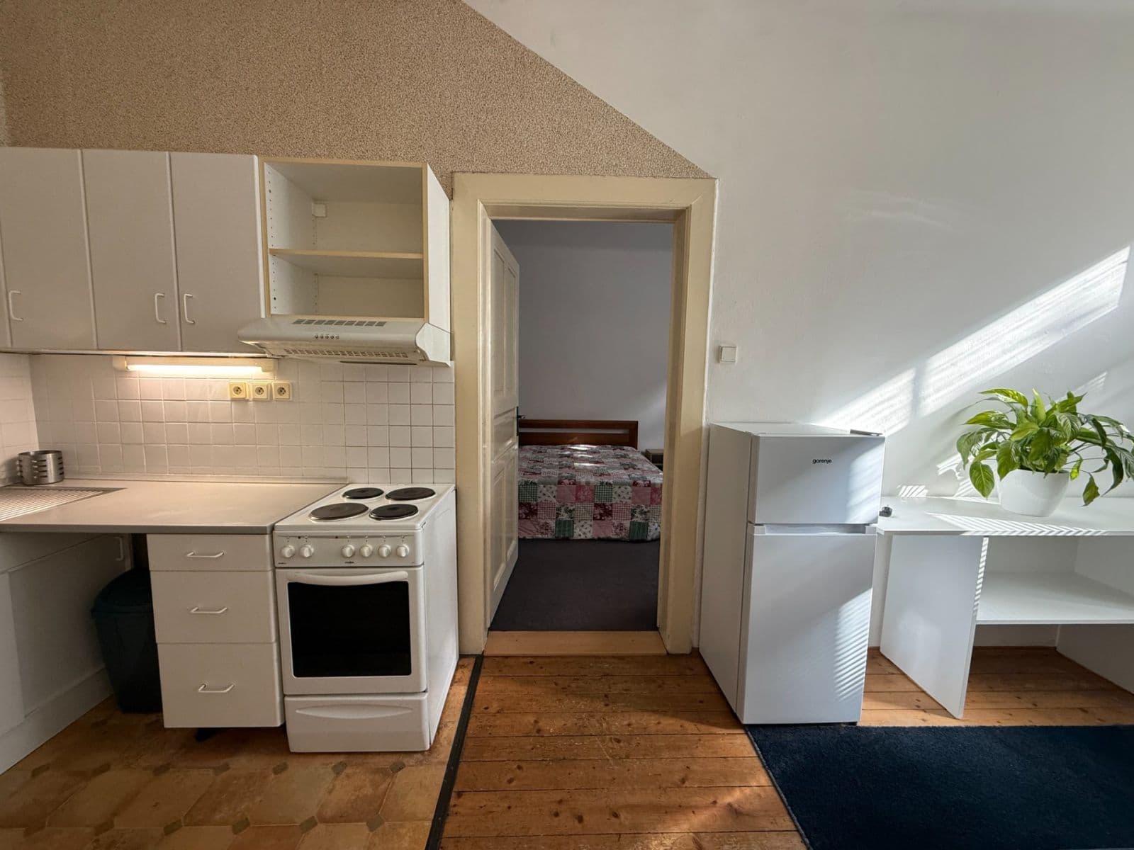 Prenájom bytu 2-izbový 44 m², Na Dolinách, Praha, Praha Prenájom bytu 2-izbový 44 m², Na Dolinách, Praha, Praha