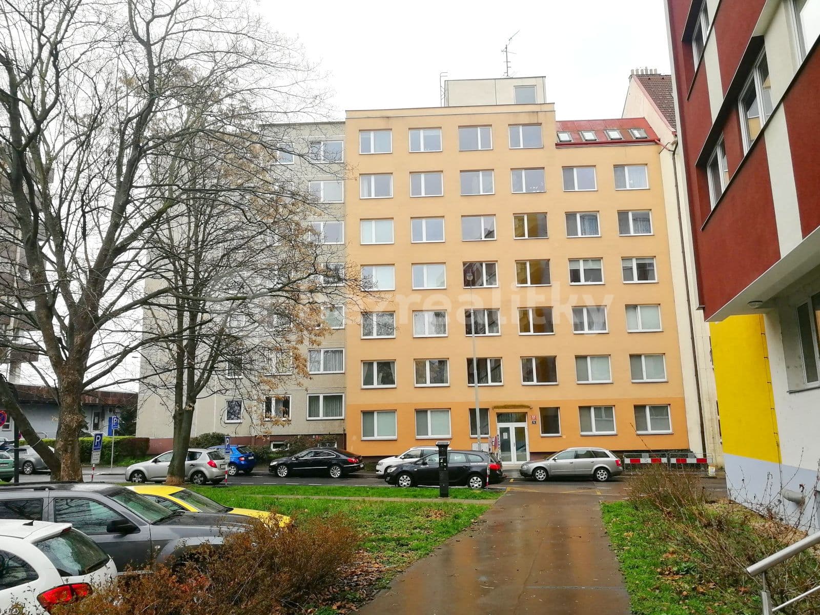Prenájom bytu 3-izbový 78 m², Mlékárenská, Praha, Praha Prenájom bytu 3-izbový 78 m², Mlékárenská, Praha, Praha