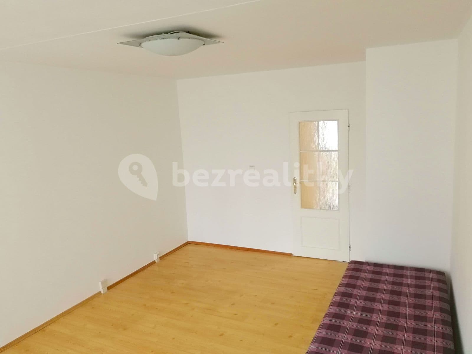 Prenájom bytu 3-izbový 78 m², Mlékárenská, Praha, Praha Prenájom bytu 3-izbový 78 m², Mlékárenská, Praha, Praha