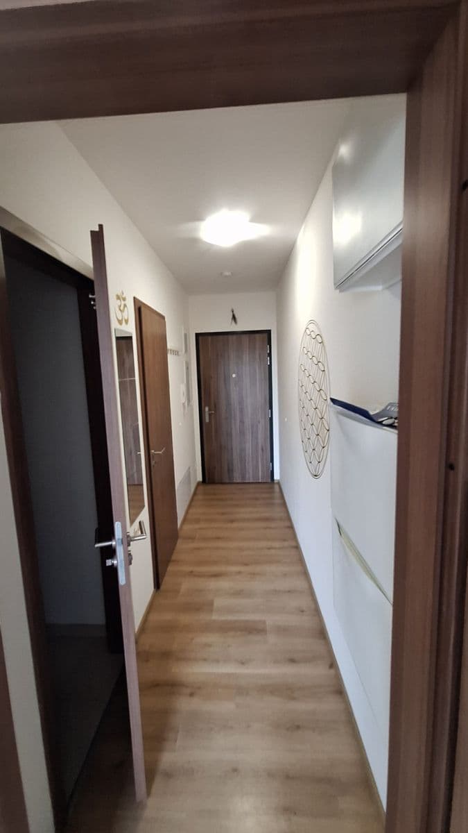 Prenájom bytu 1-izbový 36 m², Nad Úžlabinou, Praha, Praha Prenájom bytu 1-izbový 36 m², Nad Úžlabinou, Praha, Praha