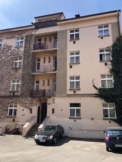 Prenájom bytu 2-izbový 56 m², Krokova, Praha, Praha Prenájom bytu 2-izbový 56 m², Krokova, Praha, Praha