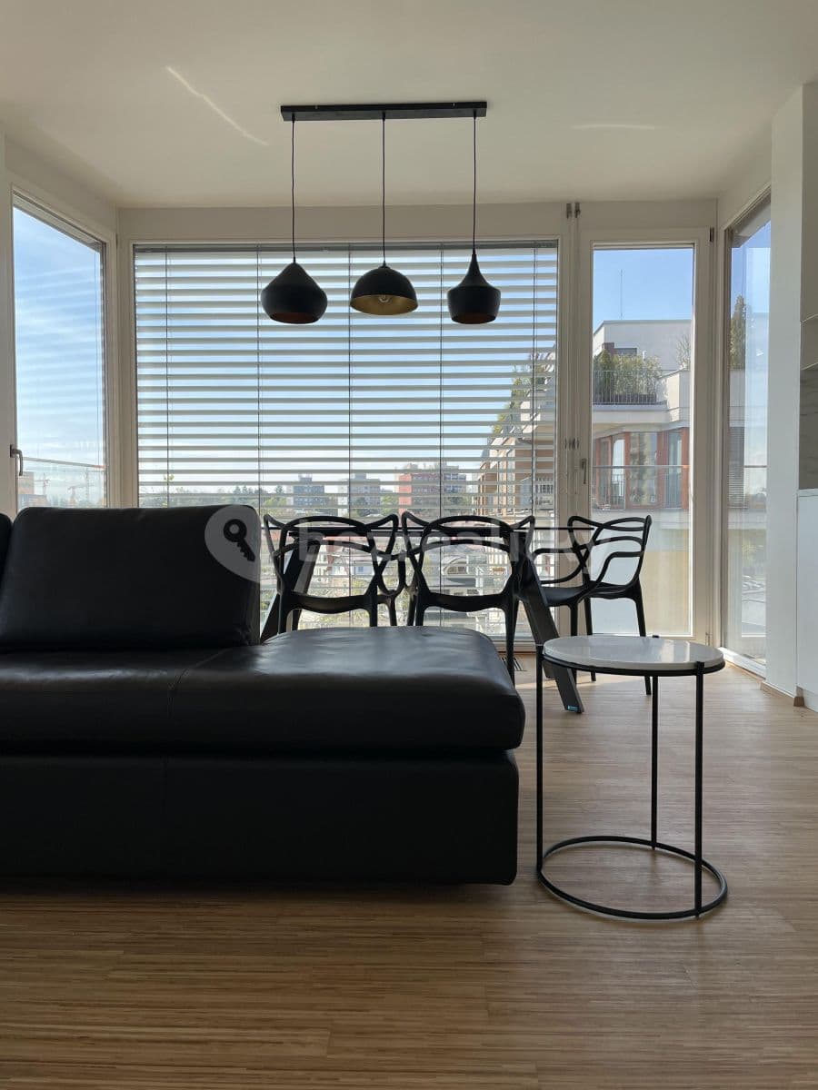 Prenájom bytu 2-izbový 64 m², Květinková, Praha, Praha Prenájom bytu 2-izbový 64 m², Květinková, Praha, Praha