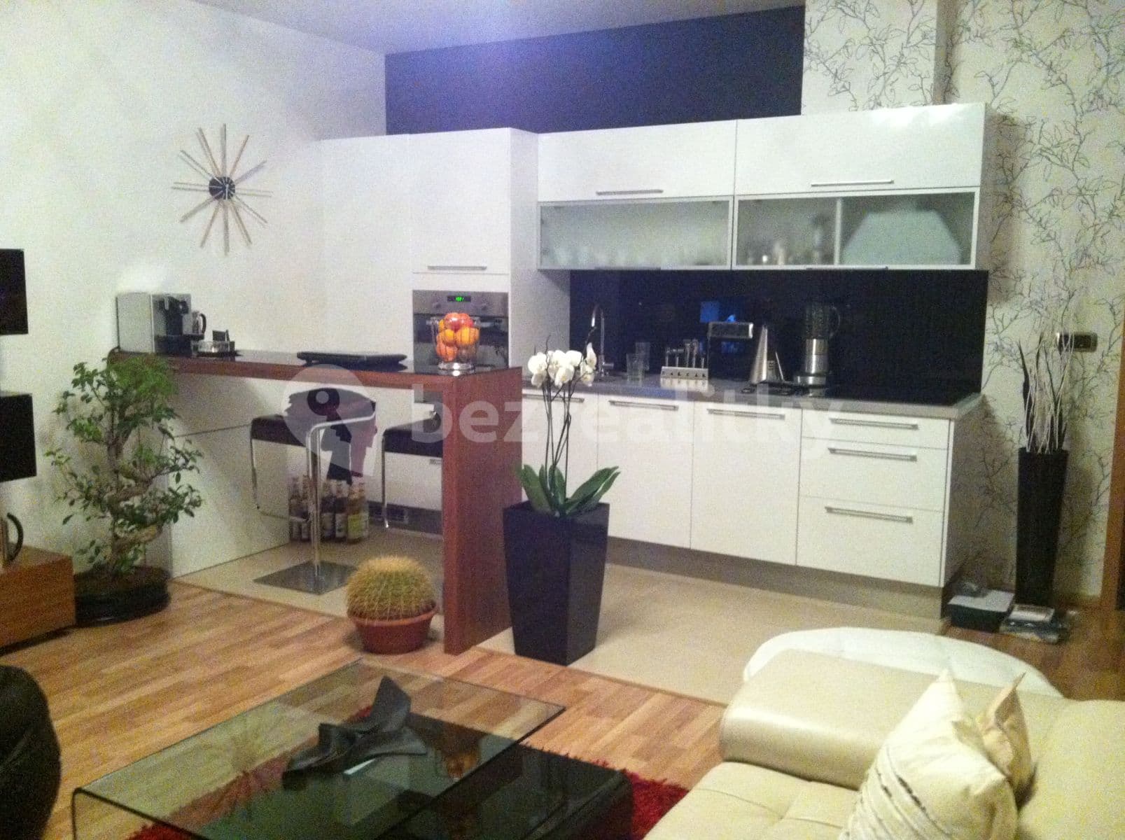 Prenájom bytu 1-izbový 41 m², Sicherova, Praha, Praha Prenájom bytu 1-izbový 41 m², Sicherova, Praha, Praha