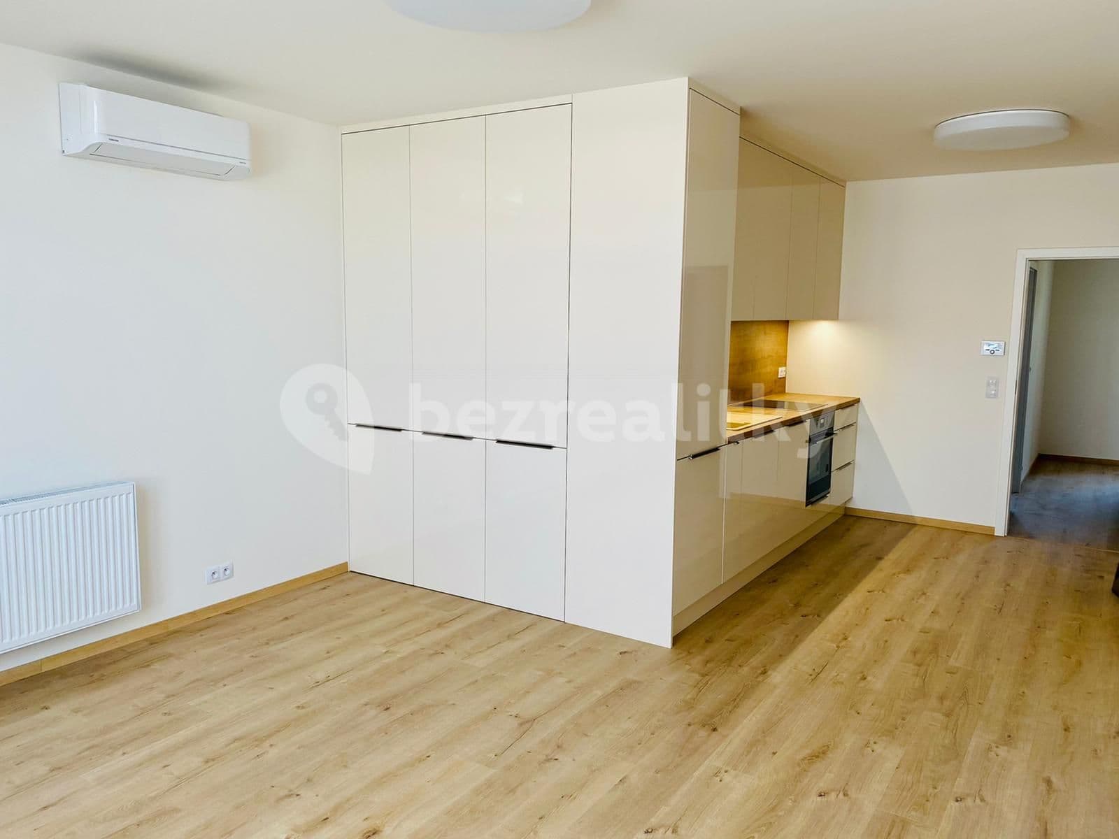 Prenájom bytu 2-izbový 61 m², Šaldova, Praha, Praha Prenájom bytu 2-izbový 61 m², Šaldova, Praha, Praha