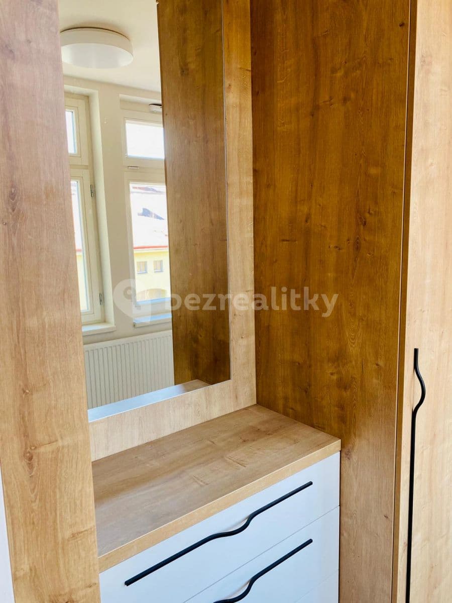 Prenájom bytu 2-izbový 61 m², Šaldova, Praha, Praha Prenájom bytu 2-izbový 61 m², Šaldova, Praha, Praha