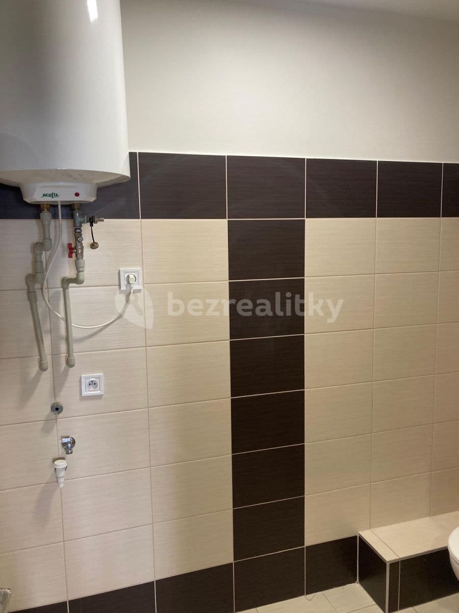 Prenájom bytu 1-izbový 28 m², Řepčínská, Olomouc, Olomoucký kraj Prenájom bytu 1-izbový 28 m², Řepčínská, Olomouc, Olomoucký kraj