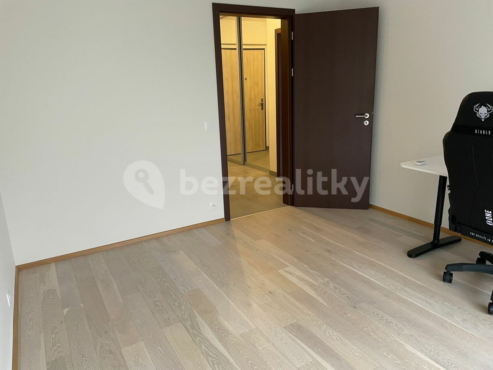 Prenájom bytu 2-izbový 54 m², Naskové, Praha, Praha Prenájom bytu 2-izbový 54 m², Naskové, Praha, Praha