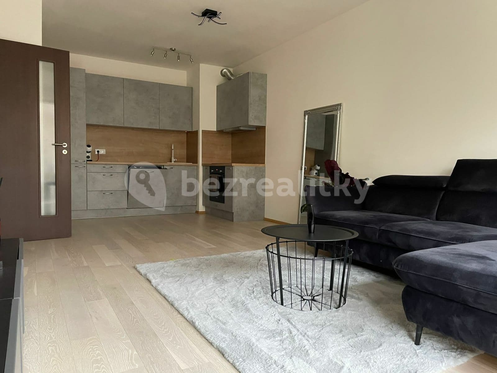 Prenájom bytu 2-izbový 54 m², Naskové, Praha, Praha Prenájom bytu 2-izbový 54 m², Naskové, Praha, Praha