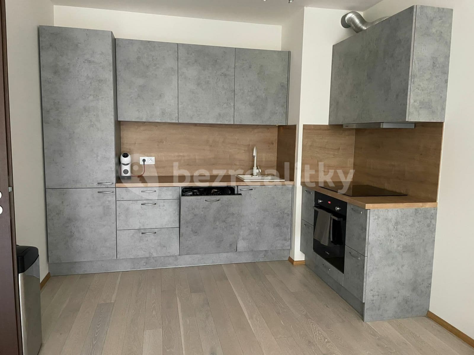 Prenájom bytu 2-izbový 54 m², Naskové, Praha, Praha Prenájom bytu 2-izbový 54 m², Naskové, Praha, Praha