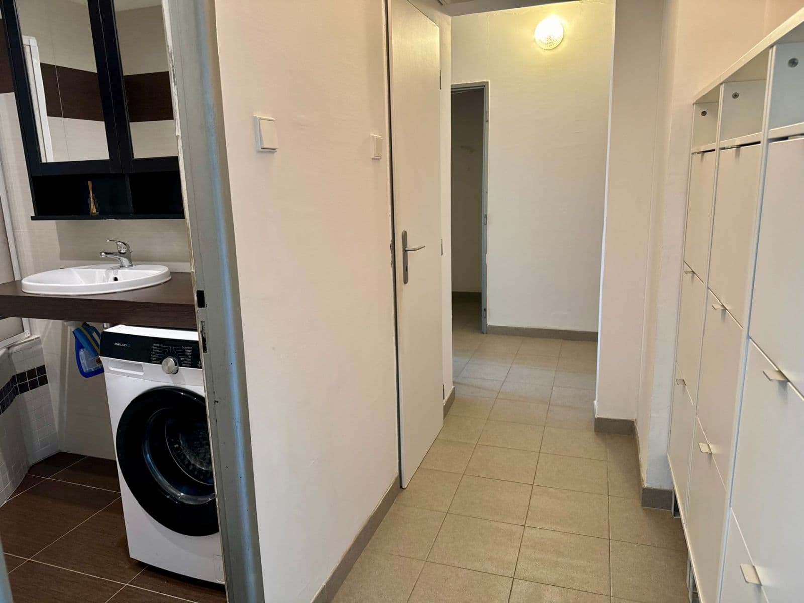 Prenájom bytu 2-izbový 64 m², Frýdlantská, Praha, Praha Prenájom bytu 2-izbový 64 m², Frýdlantská, Praha, Praha