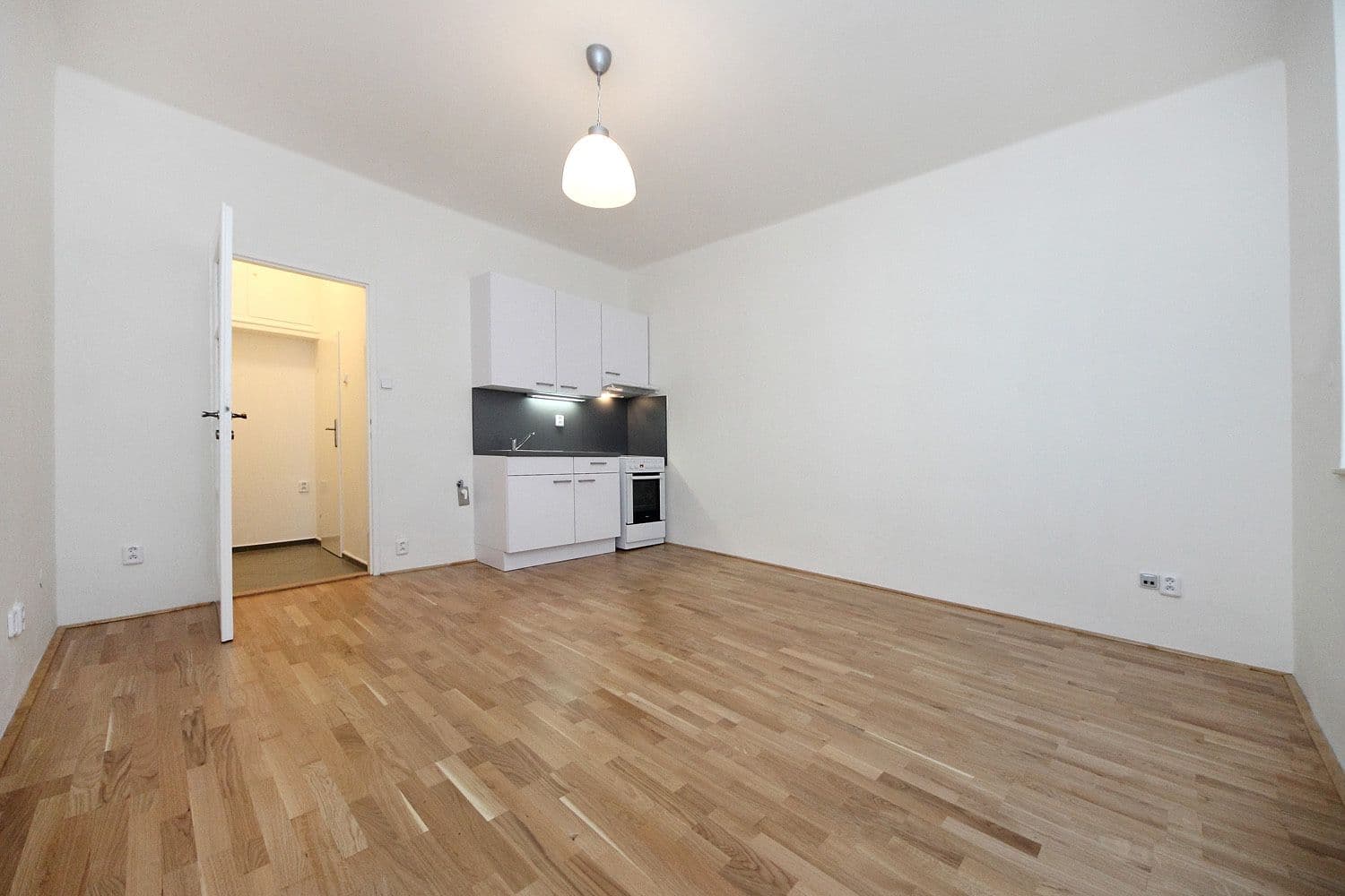 Prenájom bytu 1-izbový 25 m², Ondříčkova, Praha, Praha Prenájom bytu 1-izbový 25 m², Ondříčkova, Praha, Praha