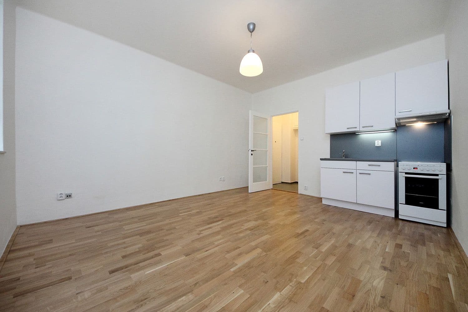 Prenájom bytu 1-izbový 25 m², Ondříčkova, Praha, Praha Prenájom bytu 1-izbový 25 m², Ondříčkova, Praha, Praha