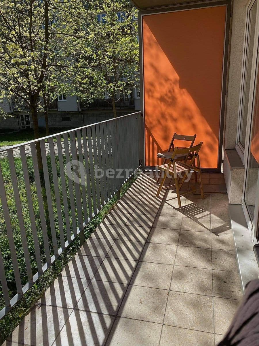 Prenájom bytu 1-izbový 37 m², Názovská, Praha, Praha Prenájom bytu 1-izbový 37 m², Názovská, Praha, Praha