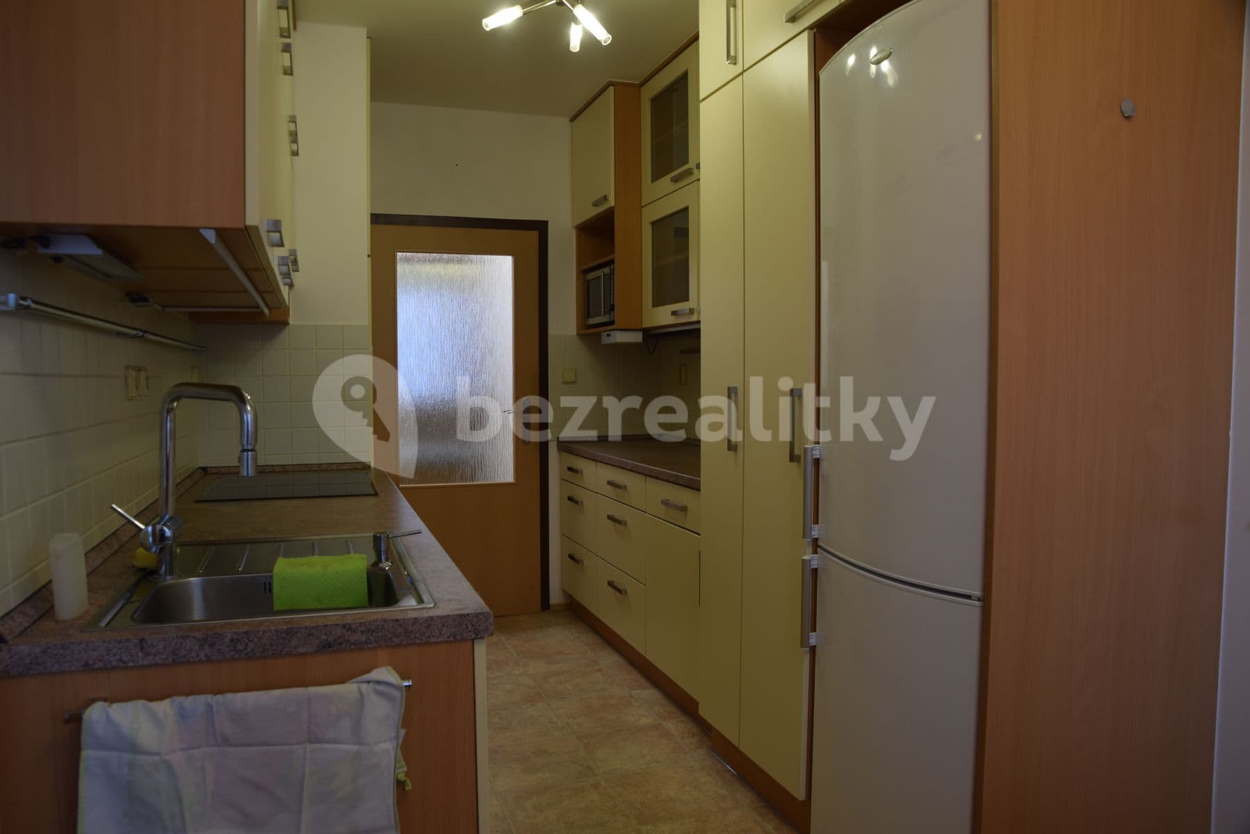 Prenájom bytu 4-izbový 93 m², Rodopská, Praha, Praha Prenájom bytu 4-izbový 93 m², Rodopská, Praha, Praha