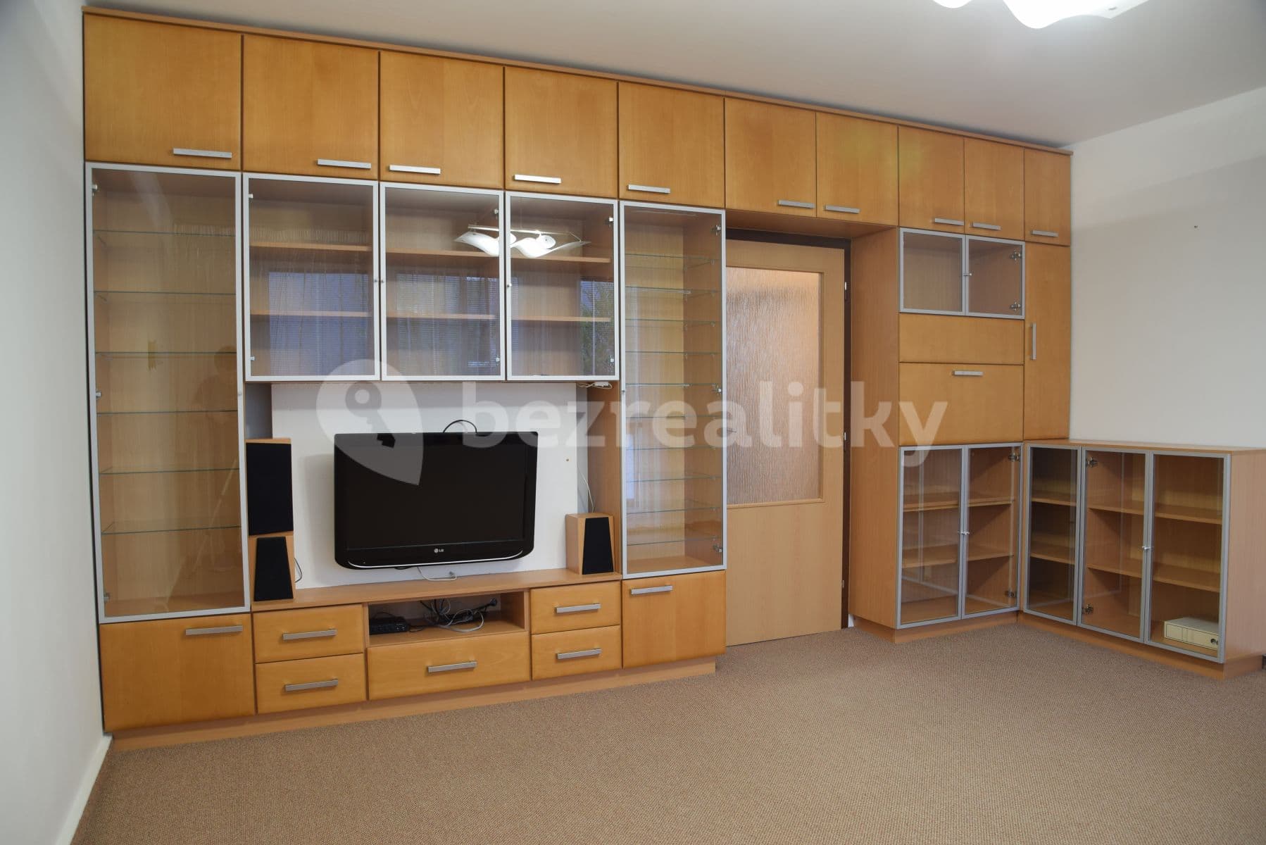 Prenájom bytu 4-izbový 93 m², Rodopská, Praha, Praha Prenájom bytu 4-izbový 93 m², Rodopská, Praha, Praha