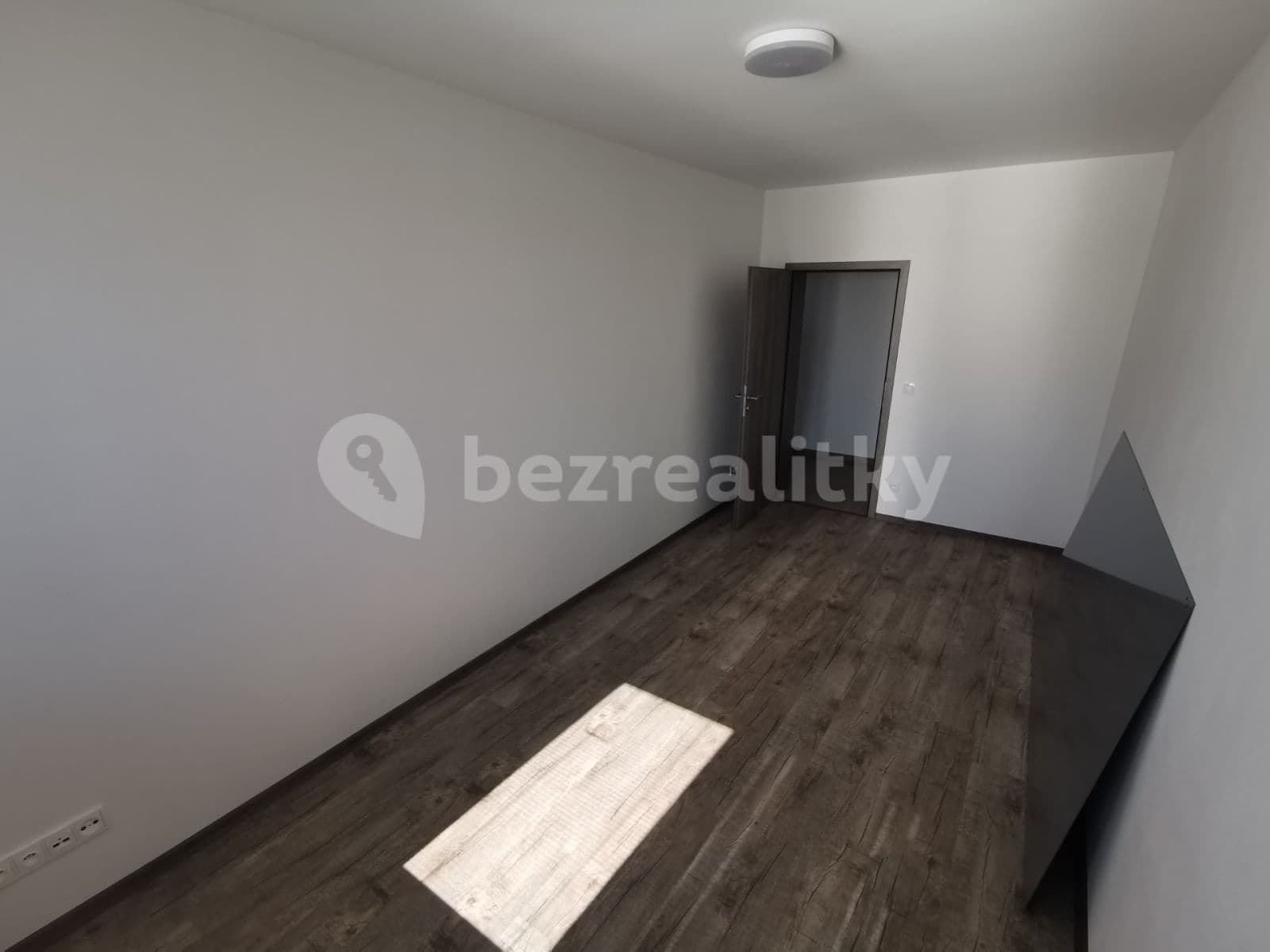 Prenájom bytu 2-izbový 51 m², Mikšíčkova, Brno, Jihomoravský kraj Prenájom bytu 2-izbový 51 m², Mikšíčkova, Brno, Jihomoravský kraj