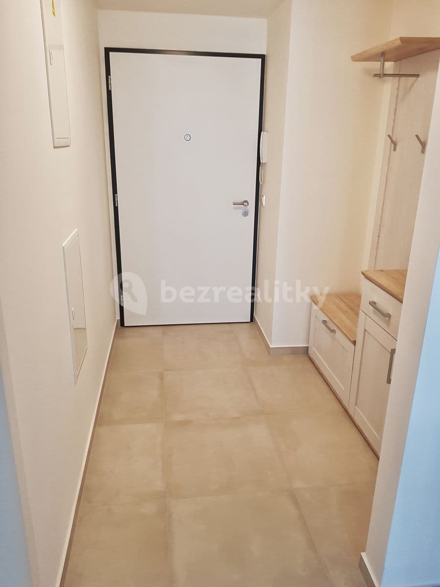 Prenájom bytu 2-izbový 61 m², Mezi Vodami, Praha, Praha Prenájom bytu 2-izbový 61 m², Mezi Vodami, Praha, Praha