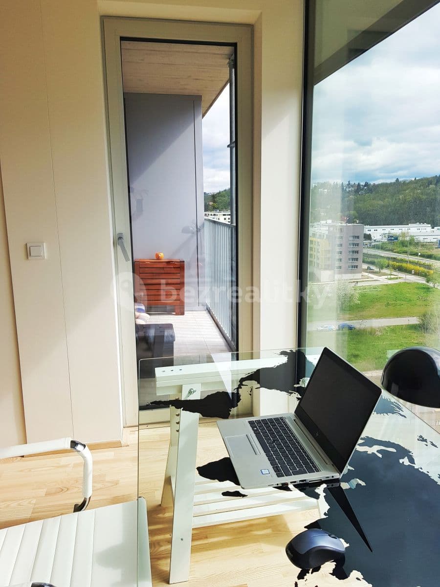 Prenájom bytu 2-izbový 61 m², Mezi Vodami, Praha, Praha Prenájom bytu 2-izbový 61 m², Mezi Vodami, Praha, Praha