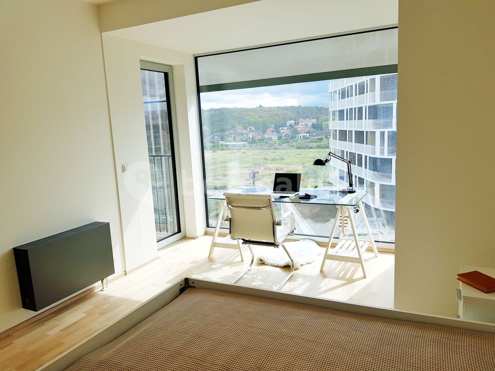 Prenájom bytu 2-izbový 61 m², Mezi Vodami, Praha, Praha Prenájom bytu 2-izbový 61 m², Mezi Vodami, Praha, Praha