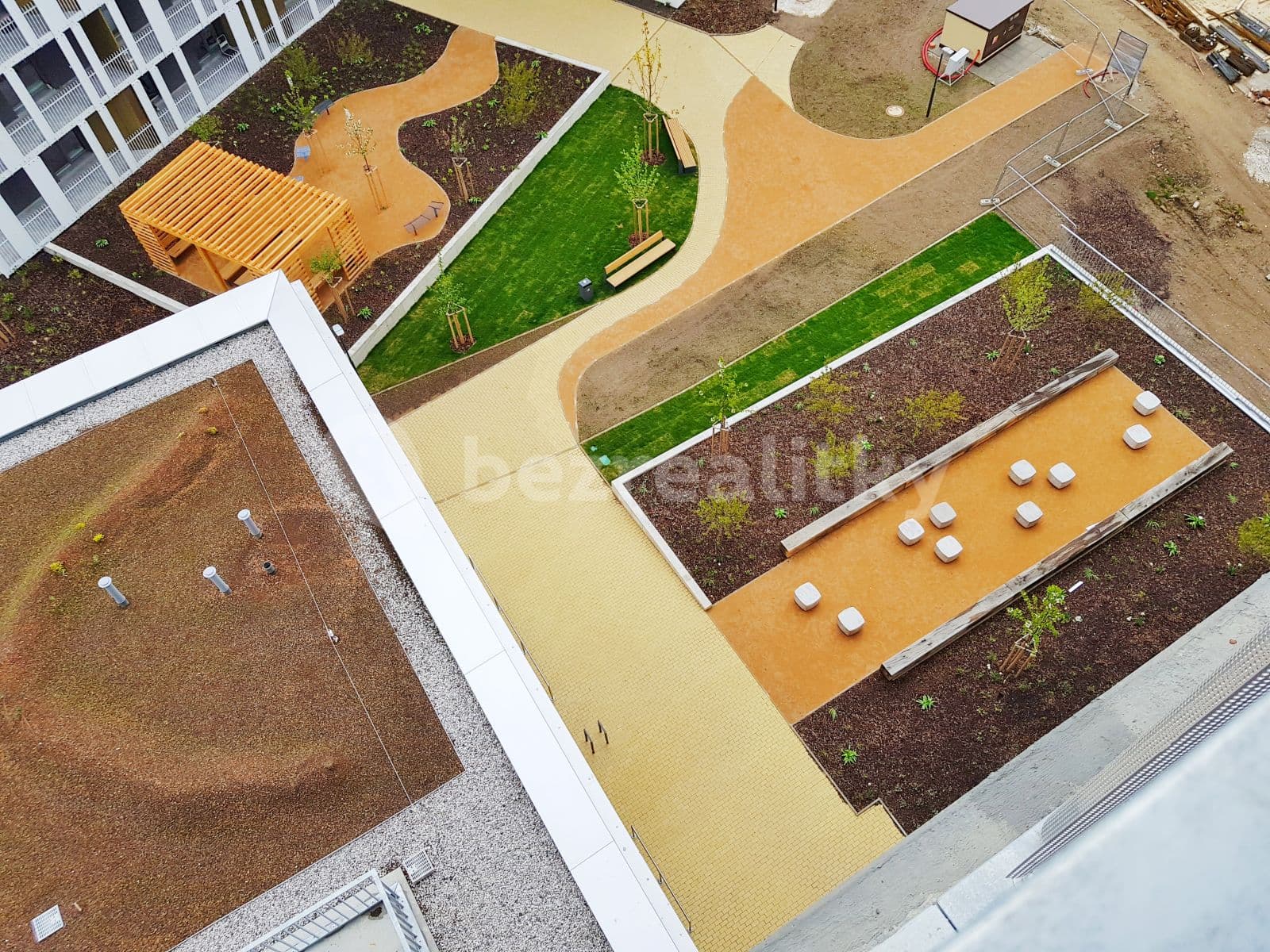 Prenájom bytu 2-izbový 61 m², Mezi Vodami, Praha, Praha Prenájom bytu 2-izbový 61 m², Mezi Vodami, Praha, Praha