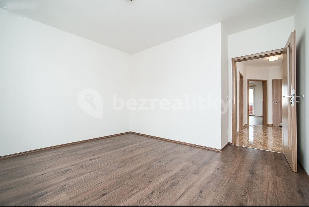 Prenájom bytu 4-izbový 85 m², Sicherova, Praha, Praha Prenájom bytu 4-izbový 85 m², Sicherova, Praha, Praha