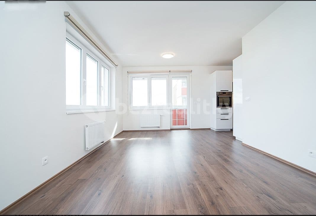 Prenájom bytu 4-izbový 85 m², Sicherova, Praha, Praha Prenájom bytu 4-izbový 85 m², Sicherova, Praha, Praha