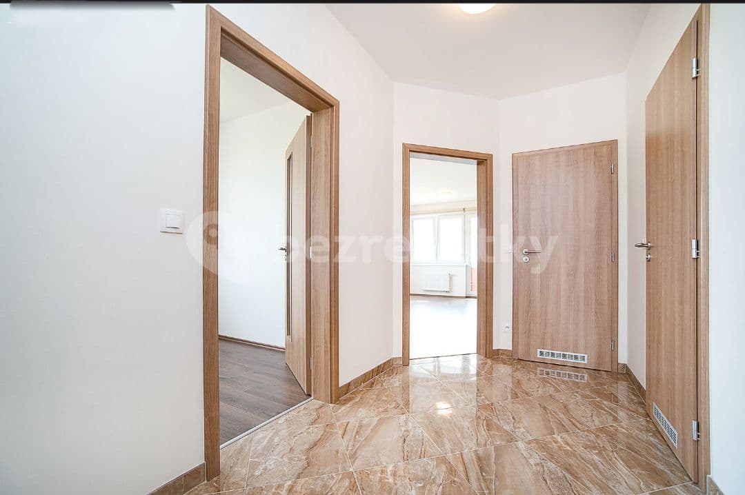 Prenájom bytu 4-izbový 85 m², Sicherova, Praha, Praha Prenájom bytu 4-izbový 85 m², Sicherova, Praha, Praha