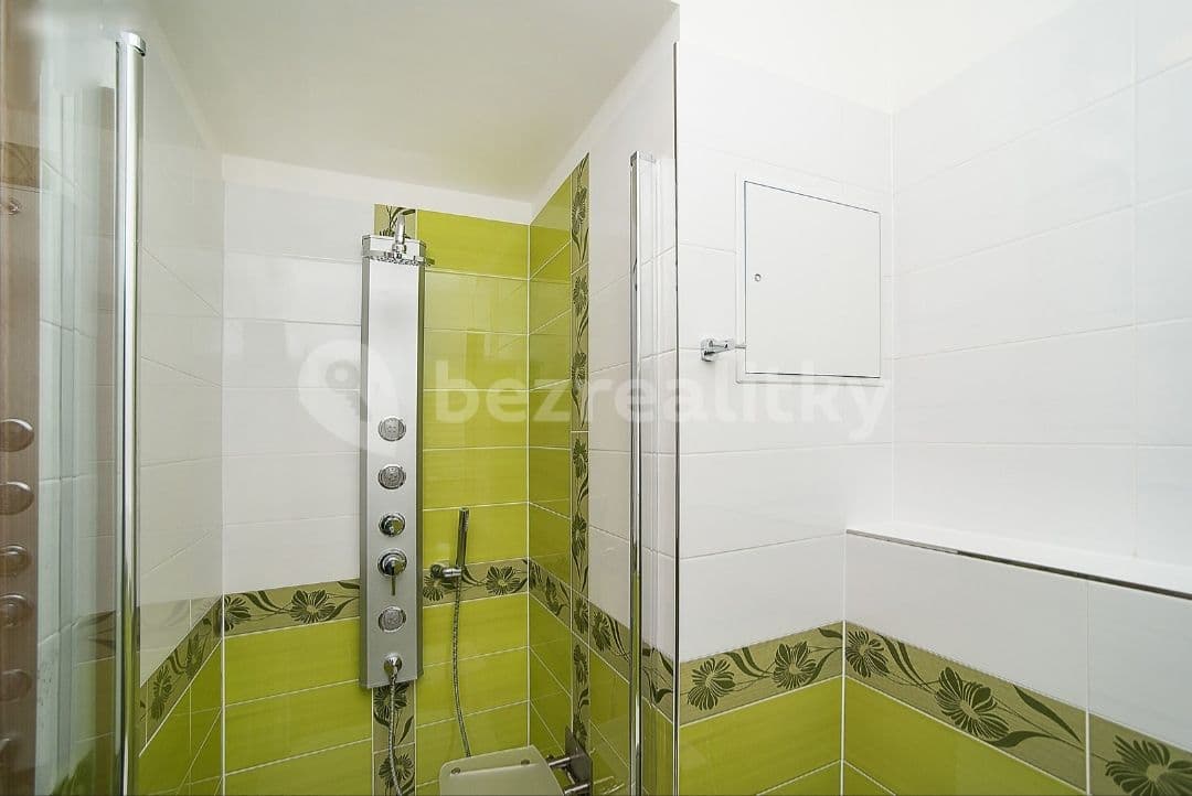 Prenájom bytu 4-izbový 85 m², Sicherova, Praha, Praha Prenájom bytu 4-izbový 85 m², Sicherova, Praha, Praha