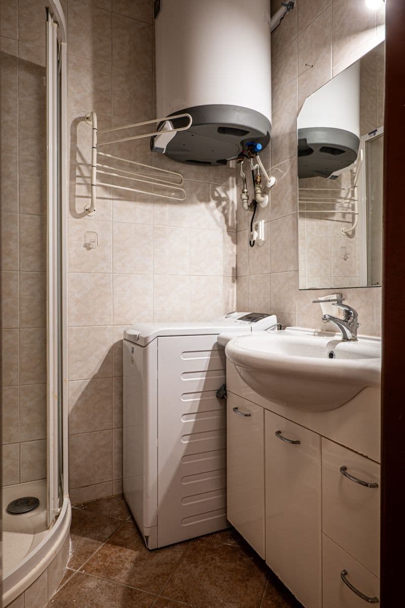 Predaj bytu 4-izbový 79 m², Dobnerova, Olomouc, Olomoucký kraj Predaj bytu 4-izbový 79 m², Dobnerova, Olomouc, Olomoucký kraj