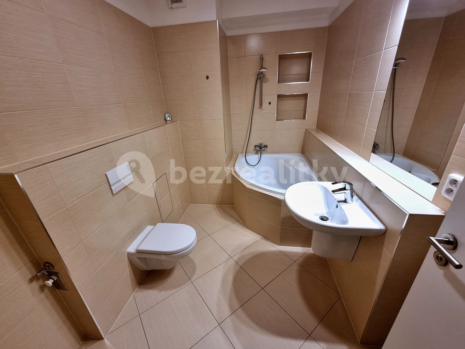 Prenájom bytu 2-izbový 59 m², Kryšpínova, Praha, Praha Prenájom bytu 2-izbový 59 m², Kryšpínova, Praha, Praha