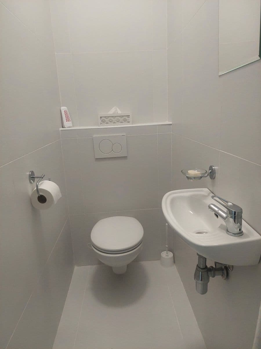 Prenájom bytu 50 m², Dolnocholupická, Praha, Praha Prenájom bytu 50 m², Dolnocholupická, Praha, Praha
