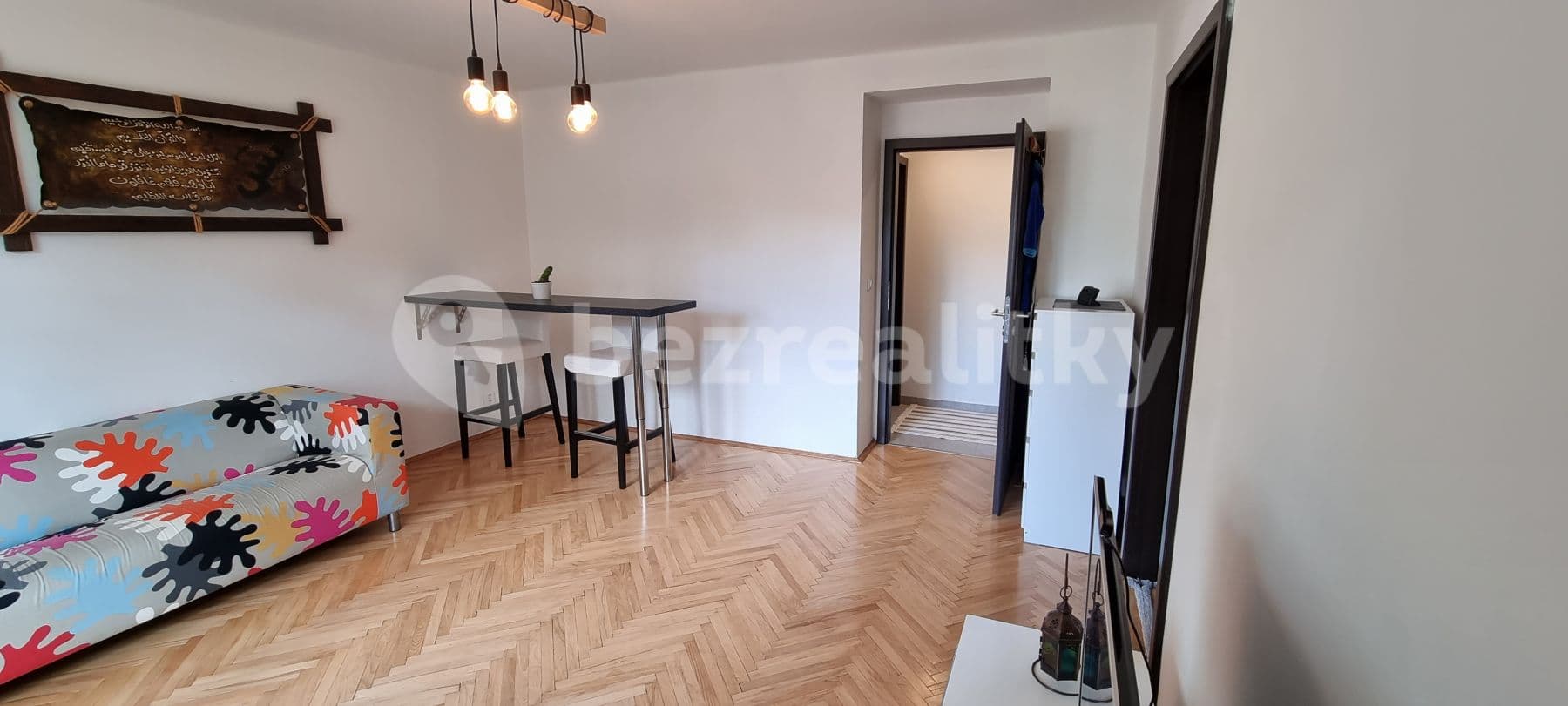 Prenájom bytu 3-izbový 67 m², Mydlářka, Praha, Praha Prenájom bytu 3-izbový 67 m², Mydlářka, Praha, Praha