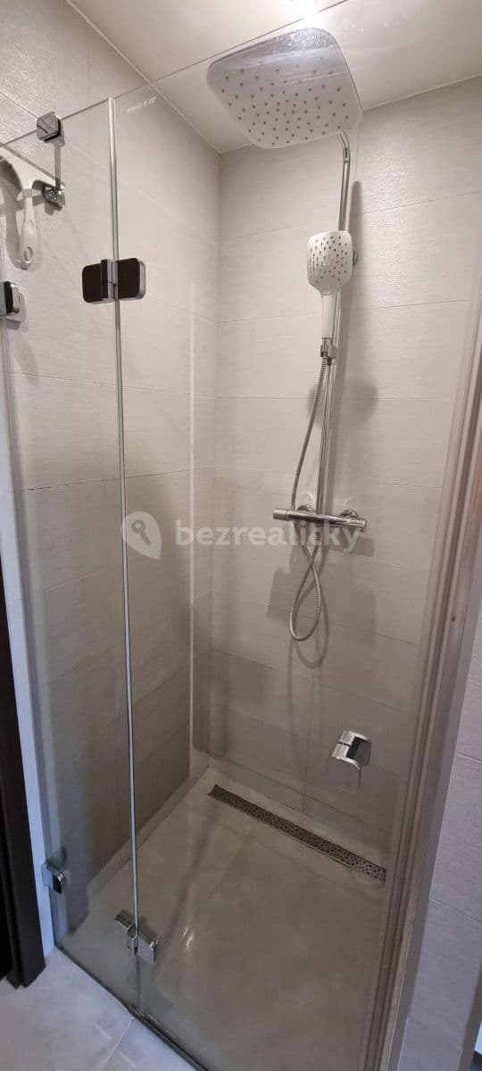 Prenájom bytu 3-izbový 67 m², Mydlářka, Praha, Praha Prenájom bytu 3-izbový 67 m², Mydlářka, Praha, Praha