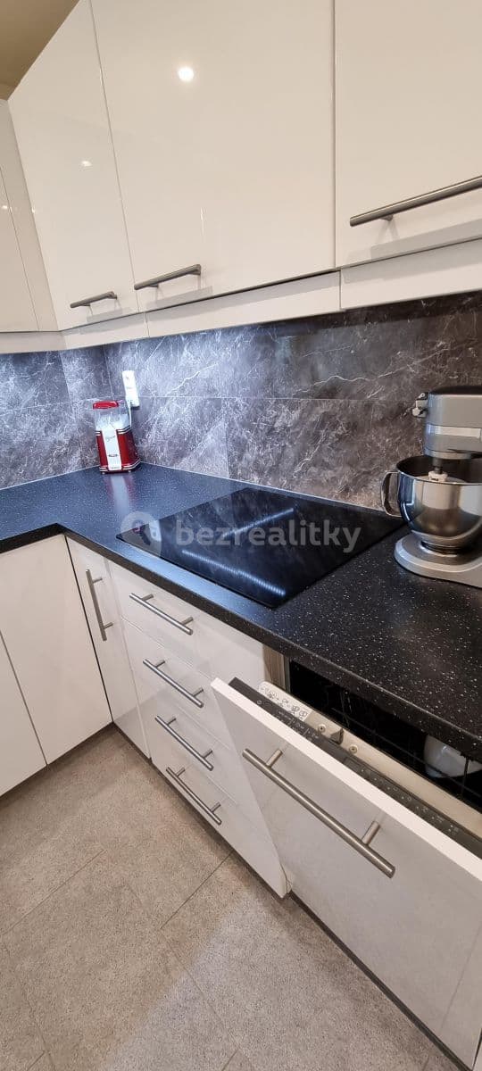 Prenájom bytu 3-izbový 67 m², Mydlářka, Praha, Praha Prenájom bytu 3-izbový 67 m², Mydlářka, Praha, Praha