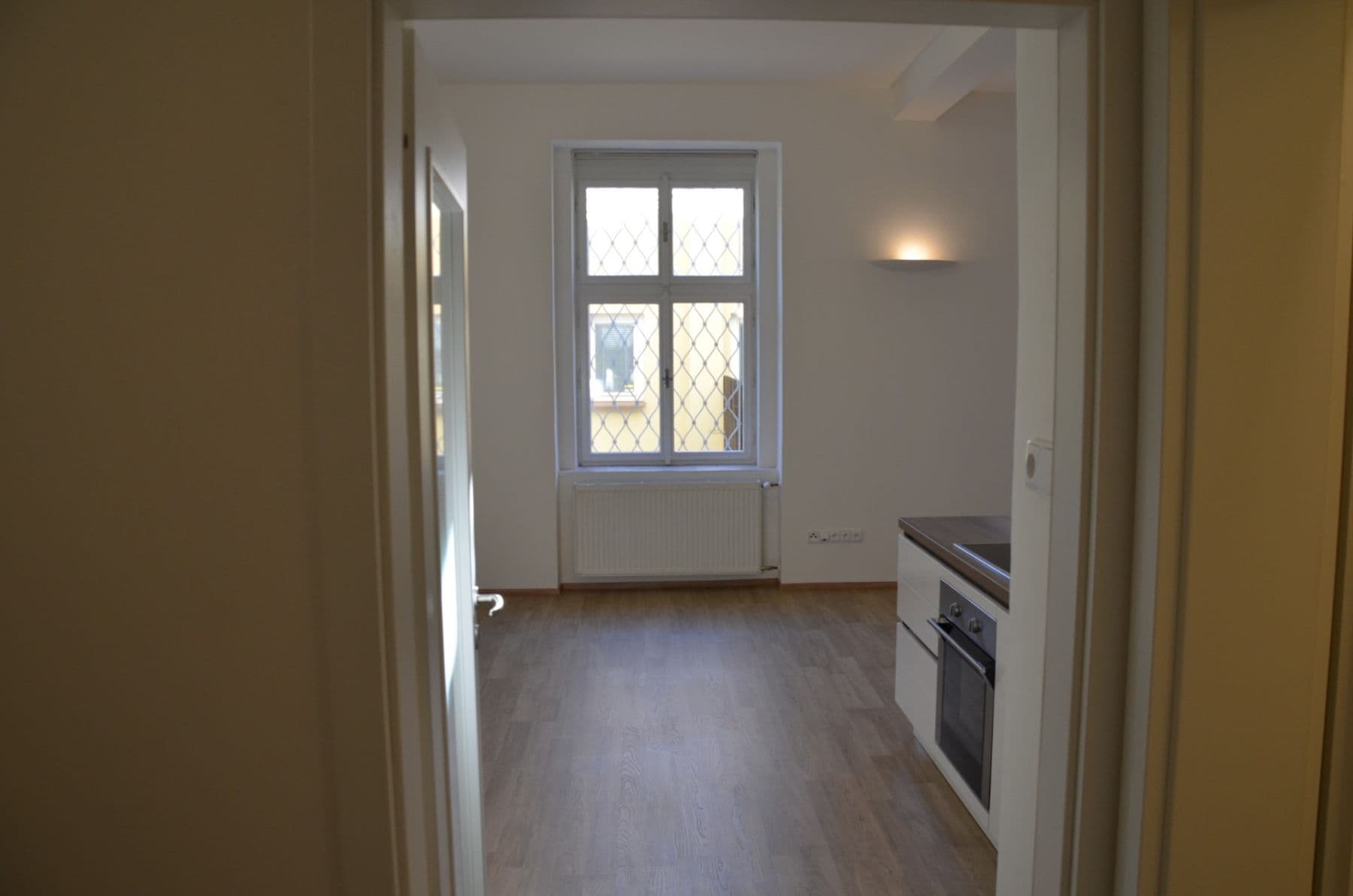 Prenájom bytu 1-izbový 40 m², Šumavská, Praha, Praha Prenájom bytu 1-izbový 40 m², Šumavská, Praha, Praha