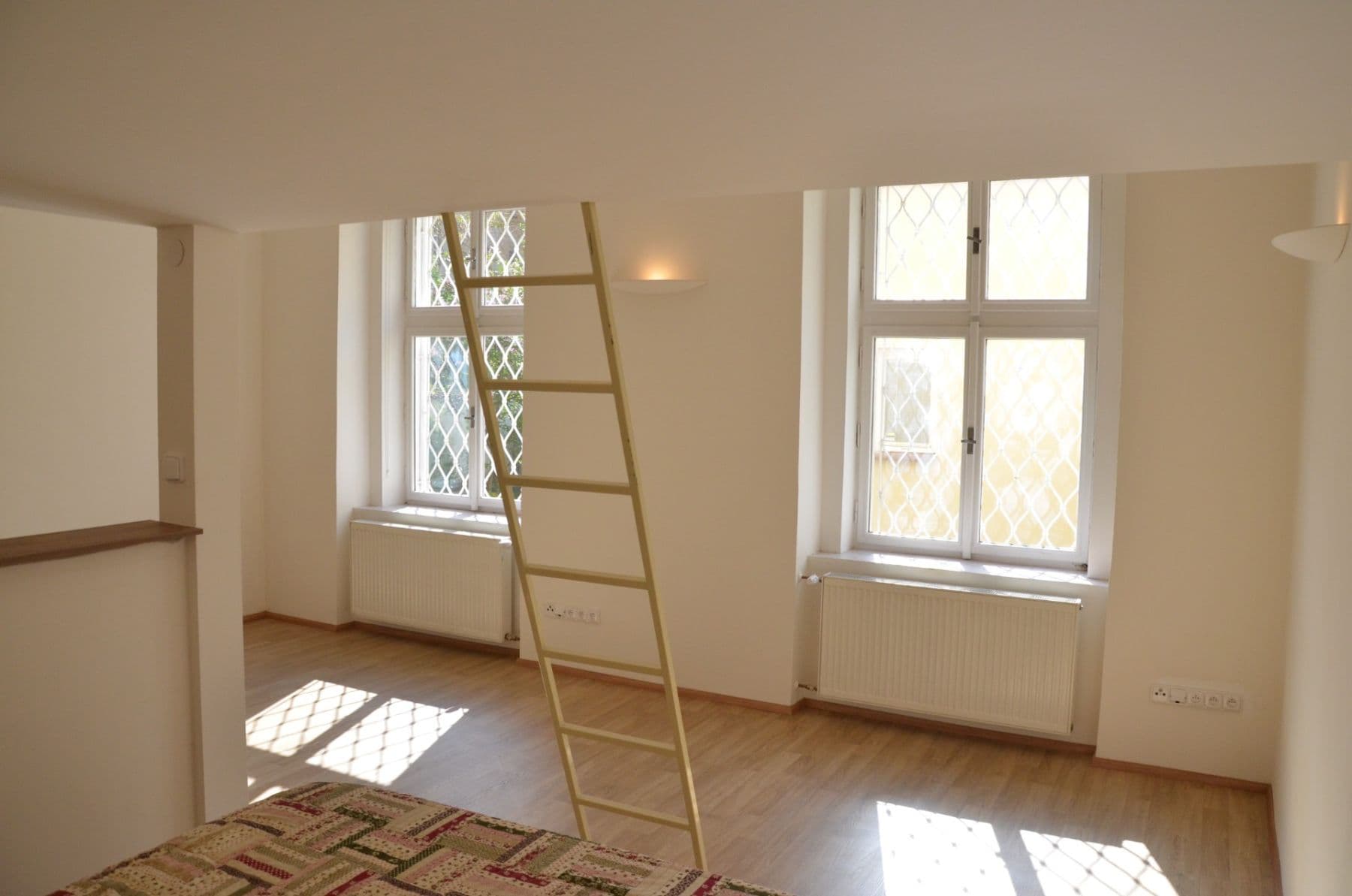 Prenájom bytu 1-izbový 40 m², Šumavská, Praha, Praha Prenájom bytu 1-izbový 40 m², Šumavská, Praha, Praha