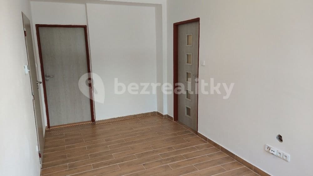 Prenájom bytu 3-izbový 81 m², Barákova, Heřmanův Městec, Pardubický kraj Prenájom bytu 3-izbový 81 m², Barákova, Heřmanův Městec, Pardubický kraj