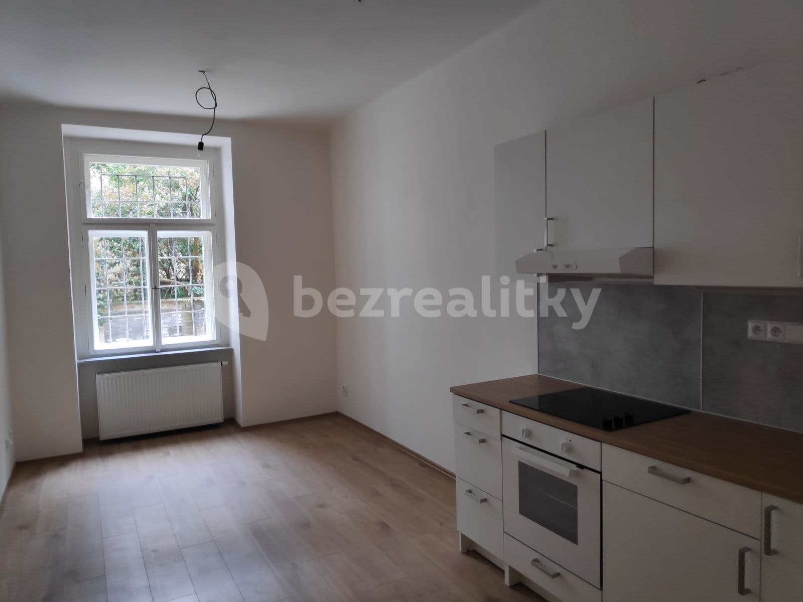 Prenájom bytu 1-izbový 51 m², Janovského, Praha, Praha Prenájom bytu 1-izbový 51 m², Janovského, Praha, Praha