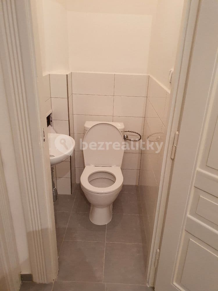 Prenájom bytu 1-izbový 51 m², Janovského, Praha, Praha Prenájom bytu 1-izbový 51 m², Janovského, Praha, Praha