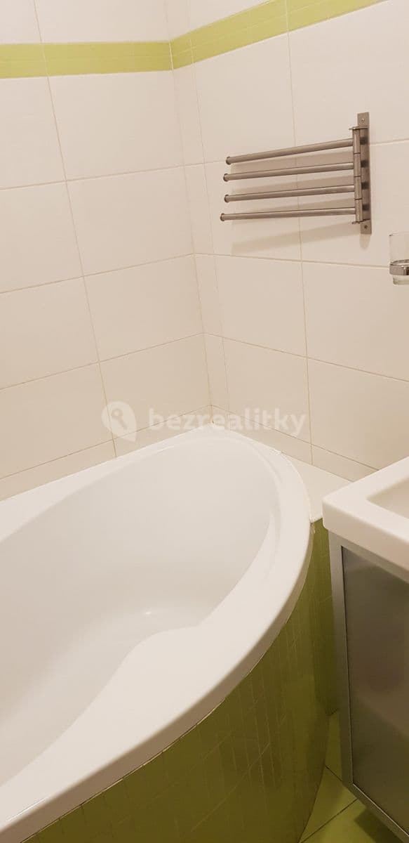 Prenájom bytu 2-izbový 68 m², Nučická, Praha, Praha Prenájom bytu 2-izbový 68 m², Nučická, Praha, Praha