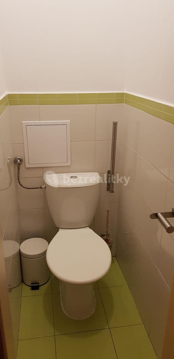 Prenájom bytu 2-izbový 68 m², Nučická, Praha, Praha Prenájom bytu 2-izbový 68 m², Nučická, Praha, Praha
