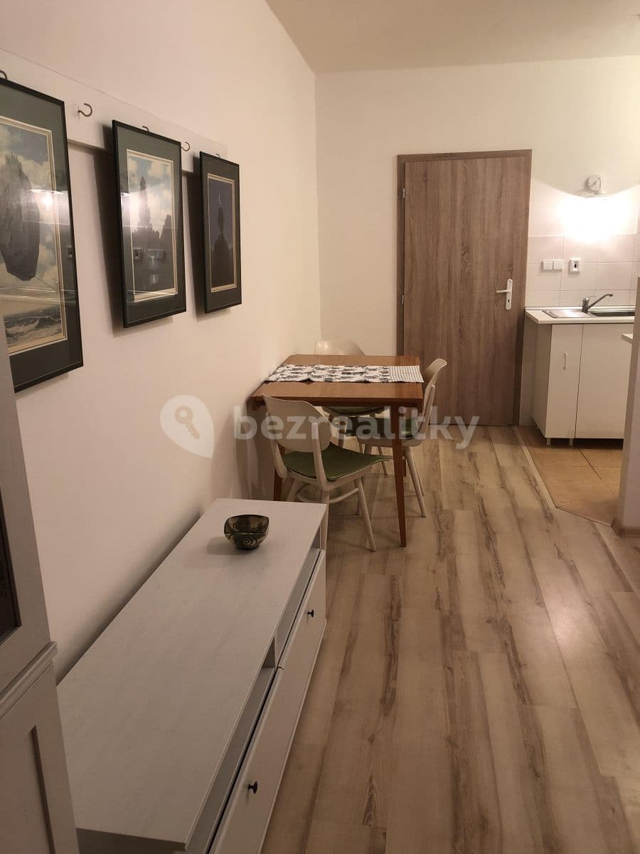 Prenájom bytu Garsoniéra 33 m², Závoří, Ostrava, Moravskoslezský kraj Prenájom bytu Garsoniéra 33 m², Závoří, Ostrava, Moravskoslezský kraj